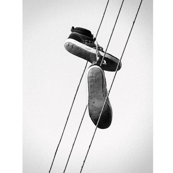 Shoes in the high - sort/hvid fotografi fra Wolfdesign - Plakater